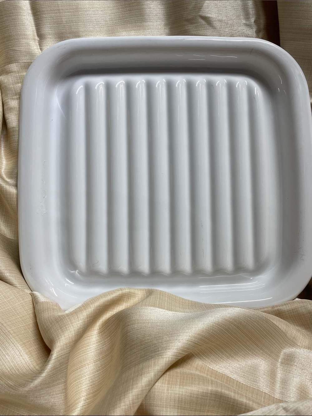 Corningware White Glossy Ceramic MR-2 Bacon Rack for Microwave or Oven
